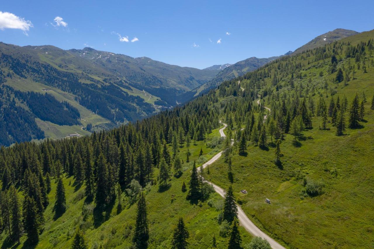 Hotel Almhof Hochfugen Bagian luar foto