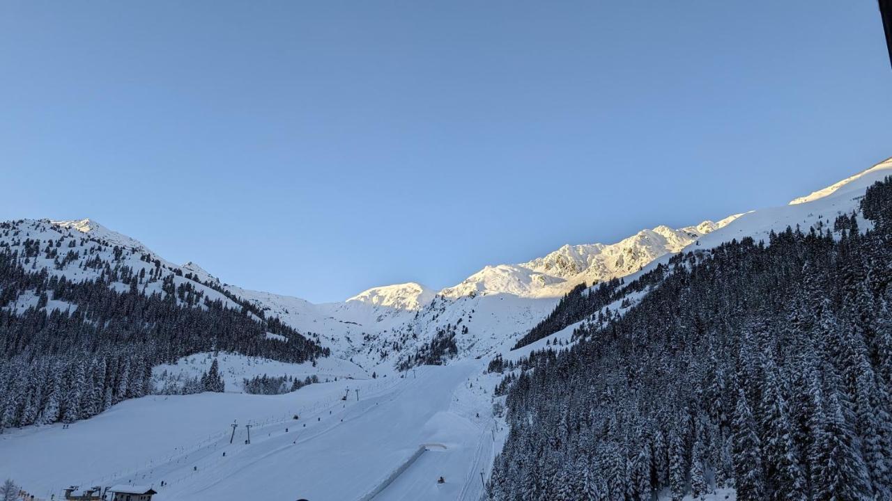 Hotel Almhof Hochfugen Bagian luar foto