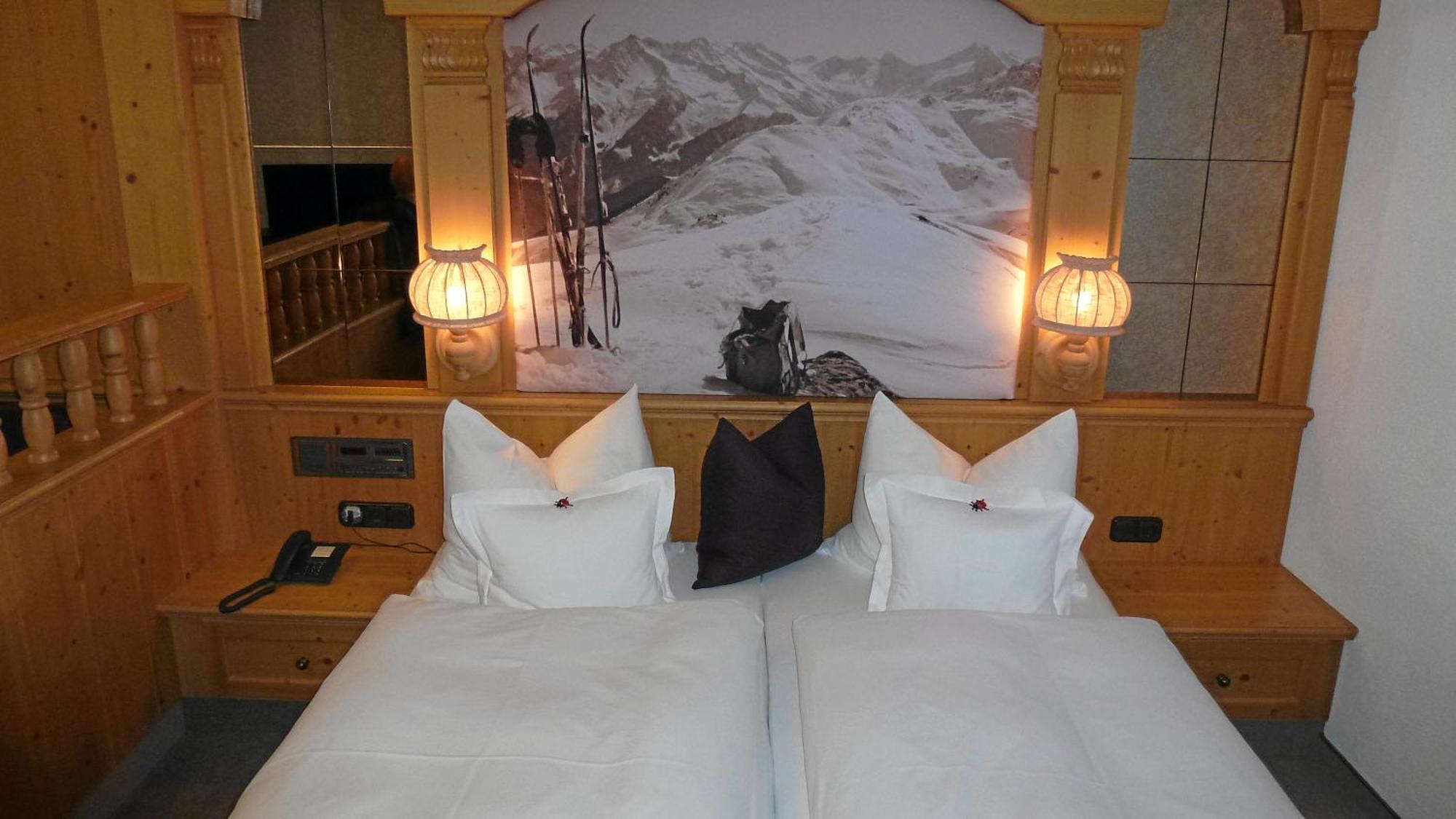 Hotel Almhof Hochfugen Bagian luar foto