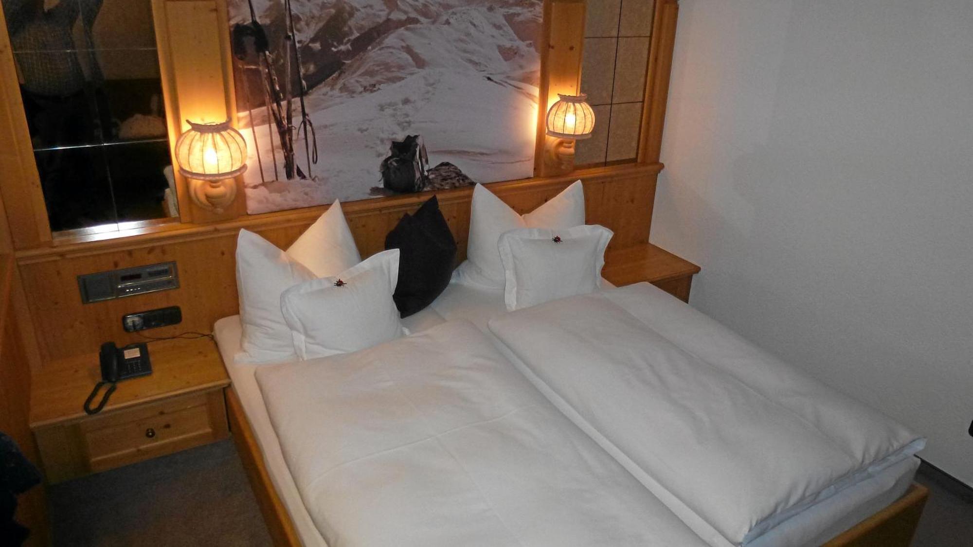 Hotel Almhof Hochfugen Ruang foto